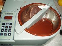 machine for tempering chocolate